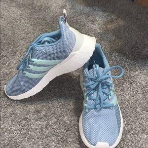 Never worn outside of the house Adidas shoes!!